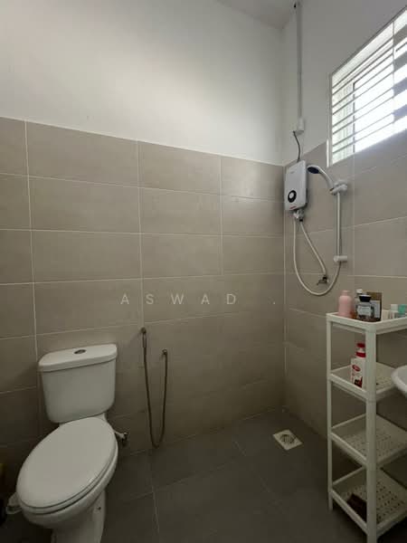 Rumah Teres 1 Tingkat untuk Dijual di Taman Desa Ara (Tasek Gelugor) - Aswad . - Bathroom - PropertyGuru.com.my
