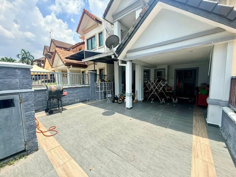 Rumah Teres 2 Tingkat untuk Dijual di Bukit Jelutong (Shah Alam) - Mohd Adryzam - Exterior - PropertyGuru.com.my