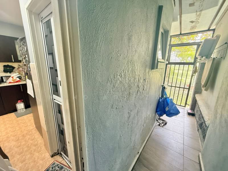 Rumah Teres 2 Tingkat untuk Dijual di Bukit Jelutong (Shah Alam) - Mohd Adryzam - Kitchen - PropertyGuru.com.my