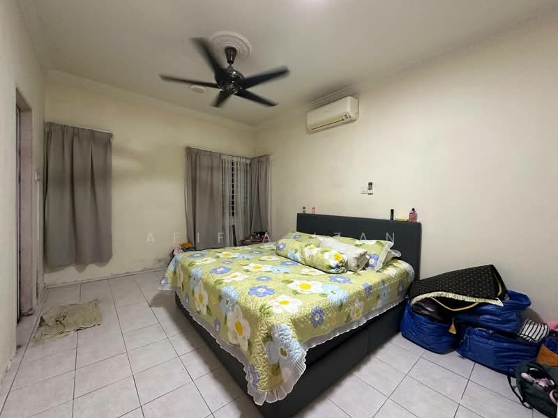 Condominium for Sale at De Rozelle - Afif Azizan - Bedroom - PropertyGuru.com.my