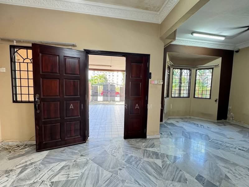Terraced House for Sale in Usj 12 (Subang Jaya) - Aida Ramli - Entrance - PropertyGuru.com.my
