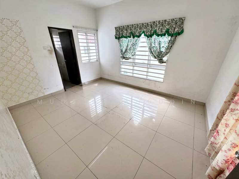 2-storey Terraced House for Sale in Kuala Selangor (Selangor) - Mudz Salahuddin - Interior - PropertyGuru.com.my