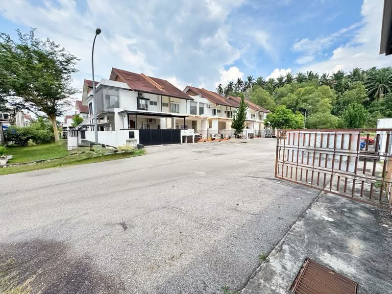 2-storey Terraced House for Sale in Kuala Selangor (Selangor) - Mudz Salahuddin - Exterior - PropertyGuru.com.my