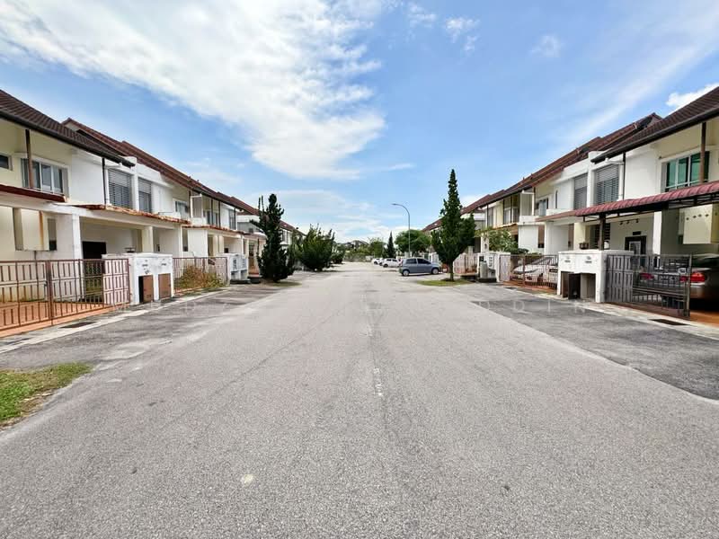 2-storey Terraced House for Sale in Kuala Selangor (Selangor) - Mudz Salahuddin - Exterior - PropertyGuru.com.my