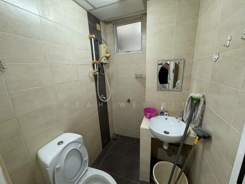 Condominium for Rent at Cova Suites - Cheah Wei Kit - Bathroom - PropertyGuru.com.my