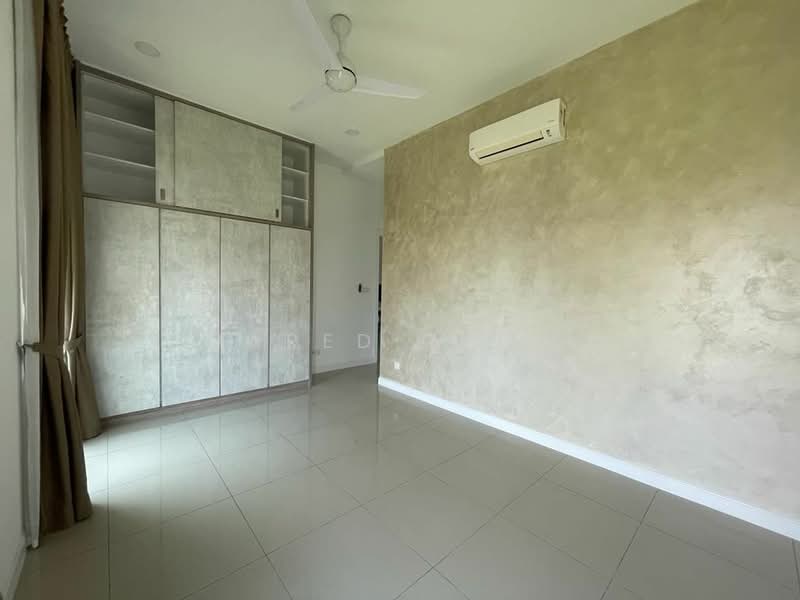 Condominium for Rent at Isle of Kamares - Jared Wong - Bedroom - PropertyGuru.com.my