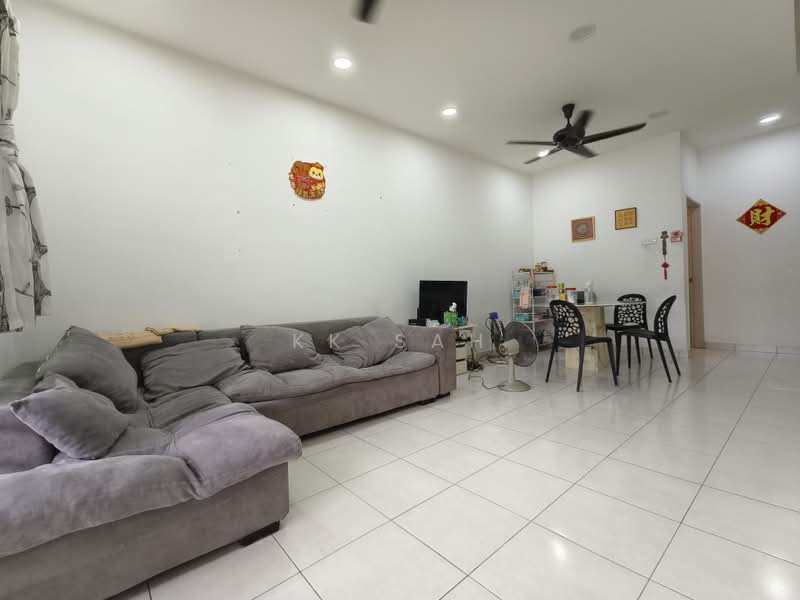 Rumah Teres 2 Tingkat untuk Dijual di Bandar Teknologi Kajang (Kajang) - KK Sah - Living Room - PropertyGuru.com.my