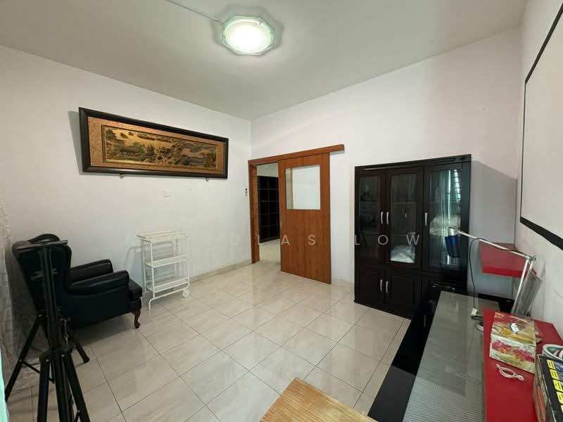 Banglo Pautan untuk Disewa di Taman Austin Perdana (Tebrau) - Nicholas Low - Living Room - PropertyGuru.com.my