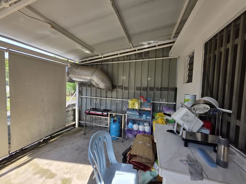 Terraced House for Sale in Semenyih (Selangor) - AimiRahim Hartanah - Kitchen - PropertyGuru.com.my