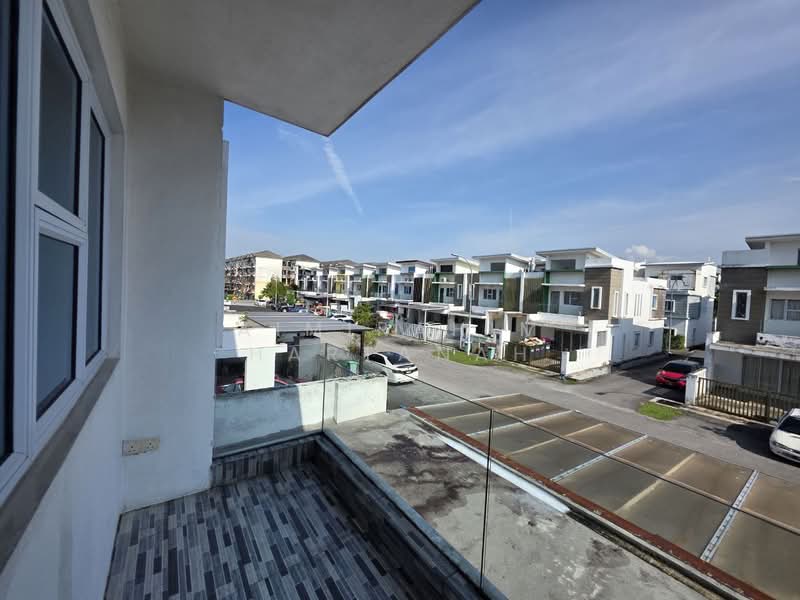 Terraced House for Sale in Semenyih (Selangor) - AimiRahim Hartanah - Exterior - PropertyGuru.com.my