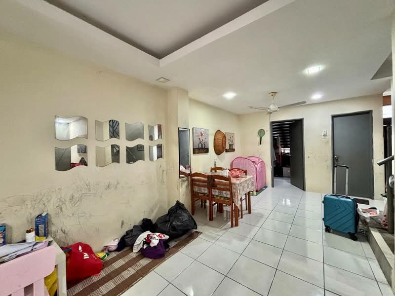 Rumah Teres 2 Tingkat untuk Dijual di Taman Salak Perdana (Dengkil) - Nurashekin . - Dining Room - PropertyGuru.com.my