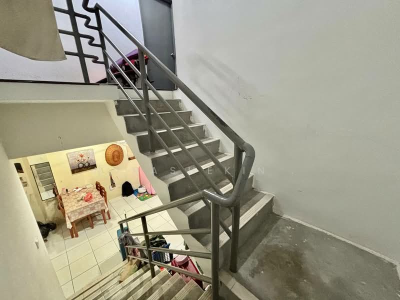 Rumah Teres 2 Tingkat untuk Dijual di Taman Salak Perdana (Dengkil) - Nurashekin . - Dining Room - PropertyGuru.com.my