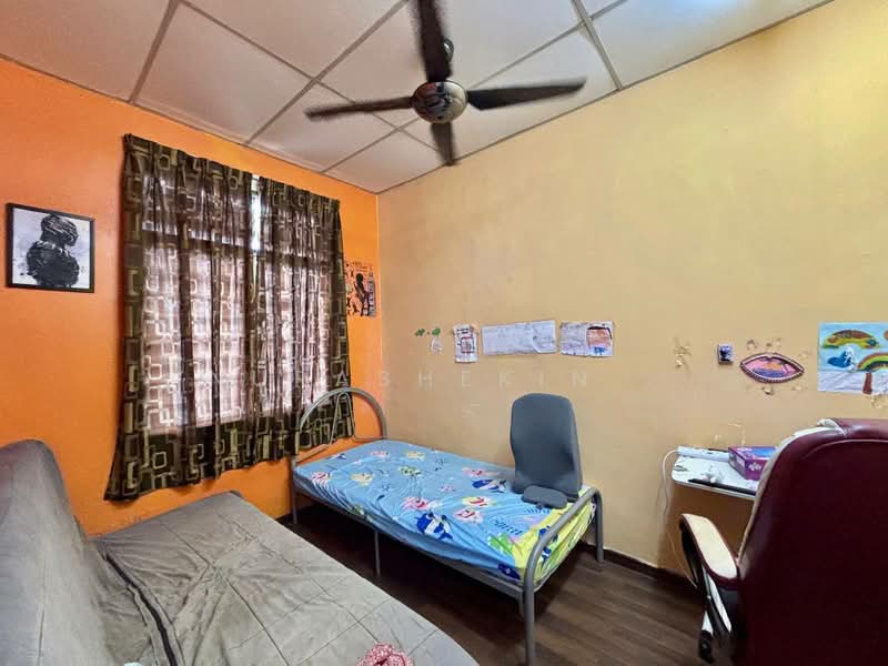Rumah Teres 2 Tingkat untuk Dijual di Taman Salak Perdana (Dengkil) - Nurashekin . - Bedroom - PropertyGuru.com.my