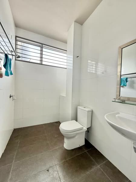 Untuk Dijual - Seksyen 8