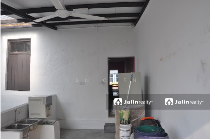 Shop for Sale in Bandar Kajang (Kajang) - Ian Chen - Interior - PropertyGuru.com.my