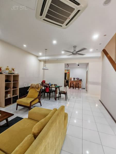 2-storey Terraced House for Sale in Setia Impian (Setia Alam) - Daniel Kok - Living Room - PropertyGuru.com.my