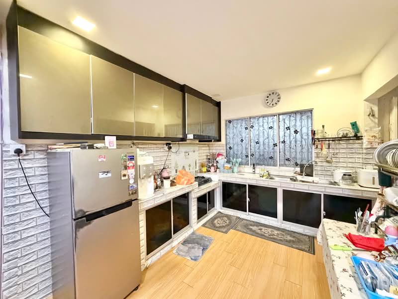 Rumah Teres 2 Tingkat untuk Dijual di Taman Sri Muda (Shah Alam) - Alif Saad - PropertyGuru.com.my