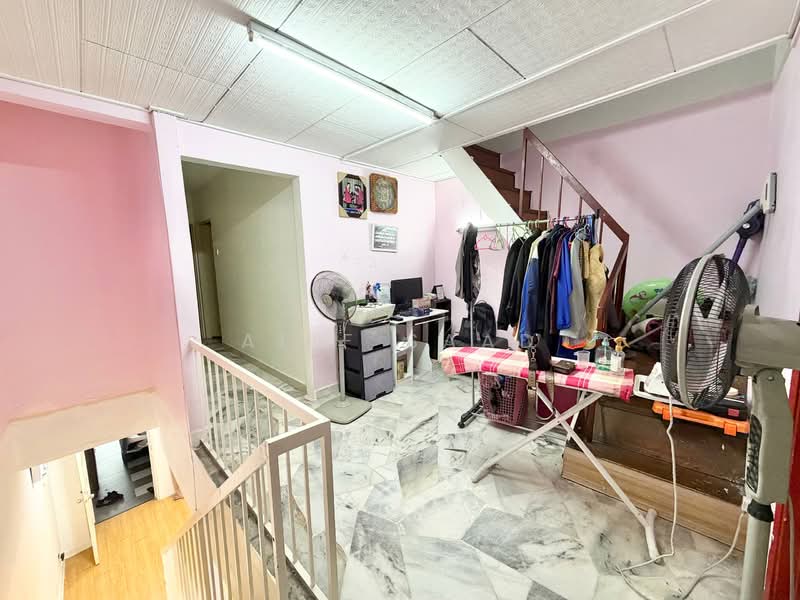 Rumah Teres 2 Tingkat untuk Dijual di Taman Sri Muda (Shah Alam) - Alif Saad - PropertyGuru.com.my