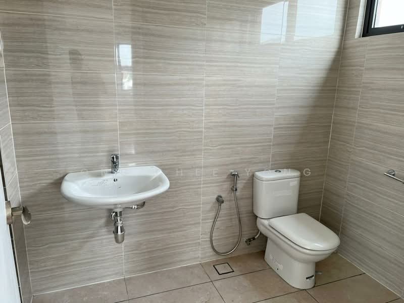 Bungalow for Sale in Kota Kemuning (Shah Alam) - Ong Chee Yong - Bathroom - PropertyGuru.com.my