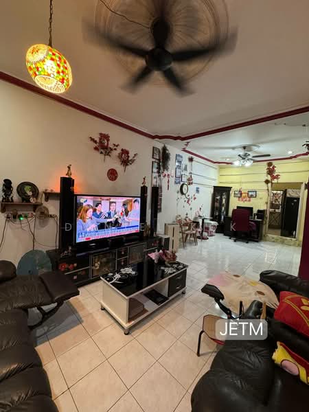 2-storey Terraced House for Sale in Bandar Puteri Klang (Klang) - Daniel Kok - Living Room - PropertyGuru.com.my