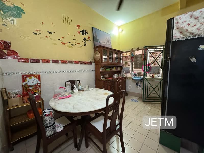 2-storey Terraced House for Sale in Bandar Puteri Klang (Klang) - Daniel Kok - Kitchen - PropertyGuru.com.my