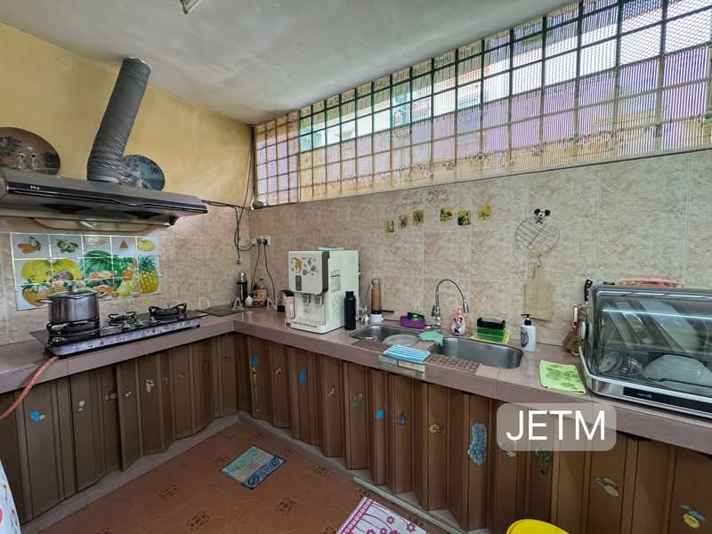 2-storey Terraced House for Sale in Bandar Puteri Klang (Klang) - Daniel Kok - Kitchen - PropertyGuru.com.my