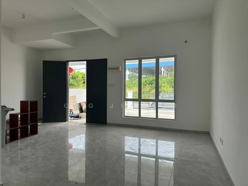 2-storey Terraced House for Sale in Port Dickson (Negeri Sembilan) - Ong Jia Hui - Living Room - PropertyGuru.com.my