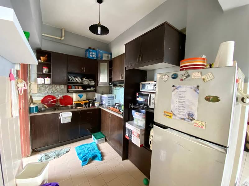 Apartment for Sale at Pangsapuri Damai Mewah B - Ilman Nahri - Kitchen - PropertyGuru.com.my