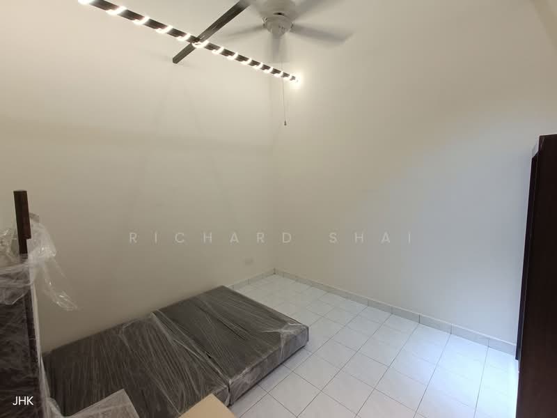 1.5-storey Terraced House for Rent in Johor Bahru (Johor) - Richard Shai - Bedroom - PropertyGuru.com.my