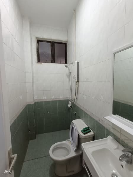 1.5-storey Terraced House for Rent in Johor Bahru (Johor) - Richard Shai - Bathroom - PropertyGuru.com.my