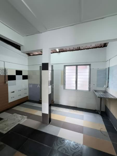 2-storey Terraced House for Sale in Taman Nora (Ulu Tiram) - Sharon Ong - Kitchen - PropertyGuru.com.my