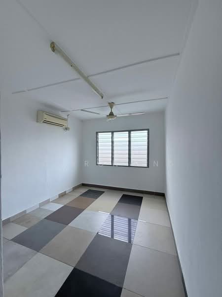 2-storey Terraced House for Sale in Taman Nora (Ulu Tiram) - Sharon Ong - Interior - PropertyGuru.com.my