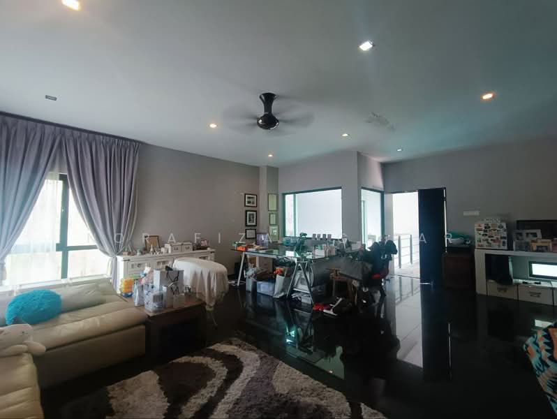 Bungalow for Sale in Perdana Lakeview East (Cyberjaya) - NoraFizah Gapar - Living Room - PropertyGuru.com.my