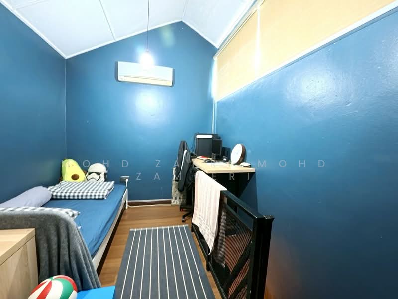 Rumah Teres 2 Tingkat untuk Dijual di Taman TTDI Jaya (Shah Alam) - Mohd Zakri Mohd Zamberi - Bedroom - PropertyGuru.com.my