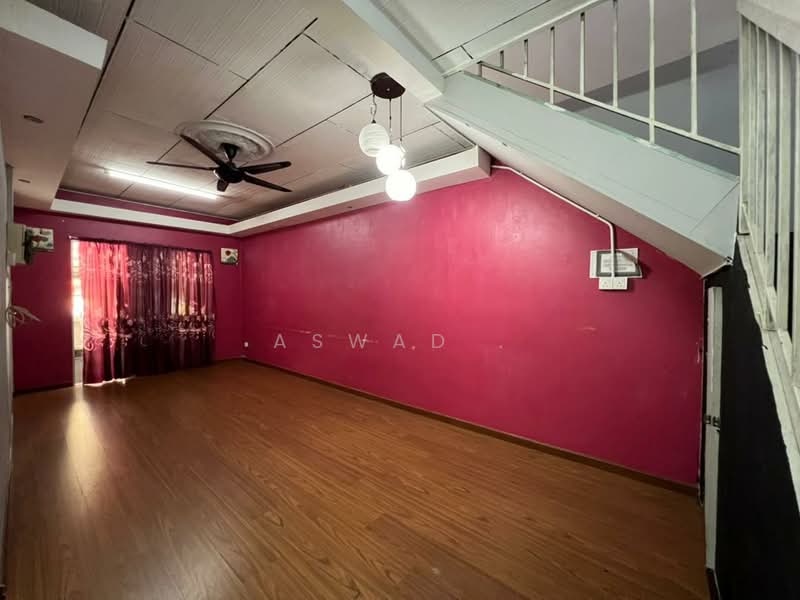 Rumah Teres 2 Tingkat untuk Dijual di Taman Penanti (Kubang Semang) - Aswad . - Living Room - PropertyGuru.com.my