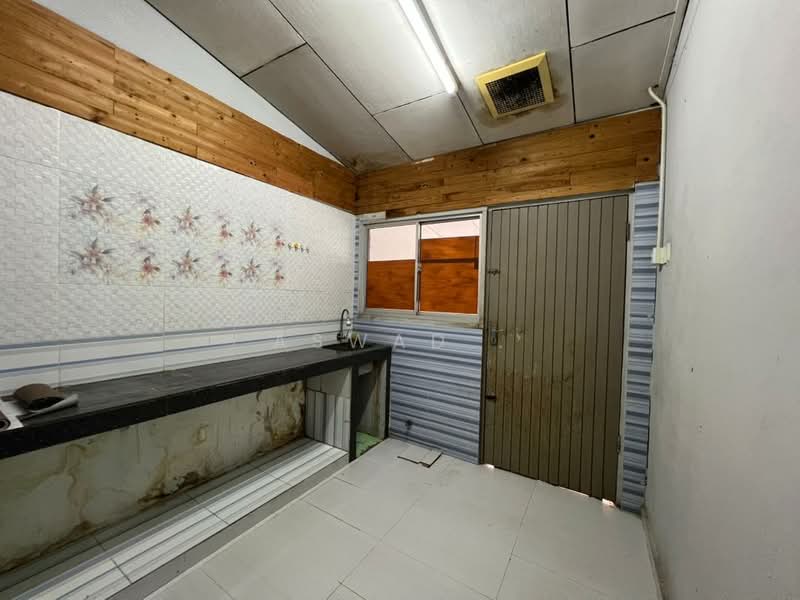 Rumah Teres 2 Tingkat untuk Dijual di Taman Penanti (Kubang Semang) - Aswad . - Kitchen - PropertyGuru.com.my