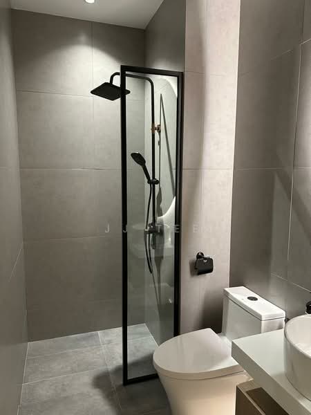 Servis Apartment untuk Dijual di Greenfield Residence - JJ Tee - Bathroom - PropertyGuru.com.my