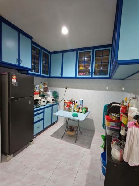 Servis Apartment untuk Disewa di D'Ambience Residences (Pangsapuri Ikatan Flora) - Kelly Chen - Kitchen - PropertyGuru.com.my