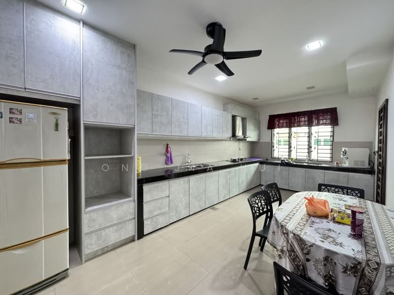 2-storey Terraced House for Sale in Bandar Sri Sendayan (Negeri Sembilan) - Ong Jia Hui - Kitchen - PropertyGuru.com.my