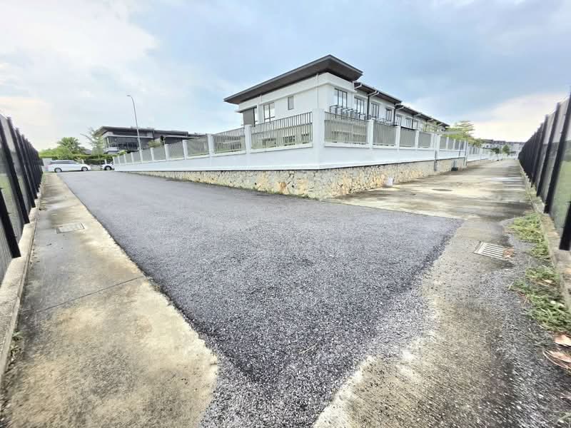 Semi-Detached House for Sale in Sungai Buloh (Selangor) - Afiqah . - PropertyGuru.com.my