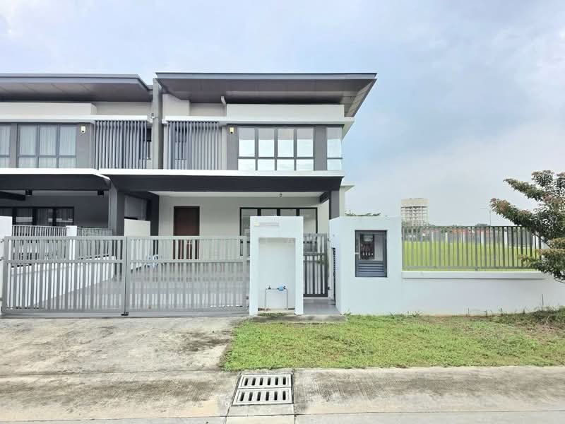 Semi-Detached House for Sale in Sungai Buloh (Selangor) - Afiqah . - PropertyGuru.com.my