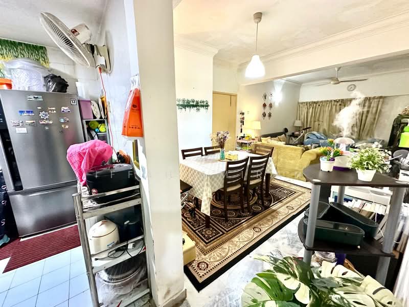 Condominium for Sale at Villaria - Iffah Amirah - Kitchen - PropertyGuru.com.my