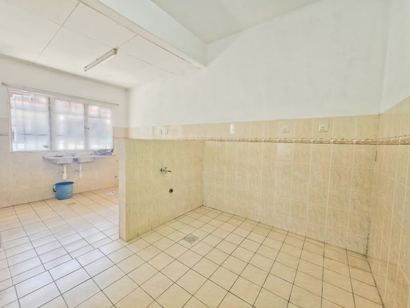 Rumah Teres 2 Tingkat untuk Dijual di Putra Permai (Subang Jaya) - Nobeille Chung - Kitchen - PropertyGuru.com.my