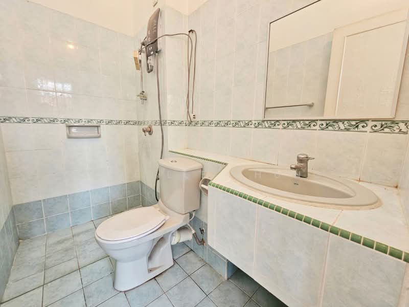 2-storey Terraced House for Sale in Putra Permai (Subang Jaya) - Nobeille Chung - Bathroom - PropertyGuru.com.my