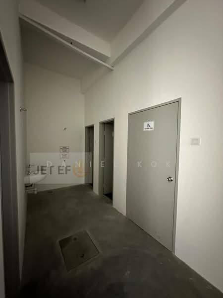 Kilang untuk Disewa di Pulau Carey (Selangor) - Daniel Kok - Corridor - PropertyGuru.com.my