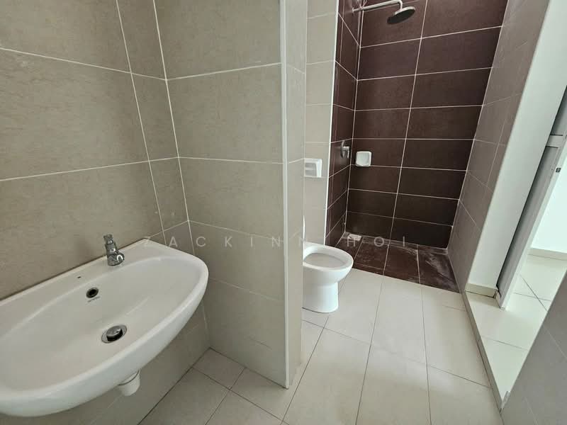 Semi-Detached House for Sale in Canary Garden (Klang) - Zackinn Hoi - Bathroom - PropertyGuru.com.my