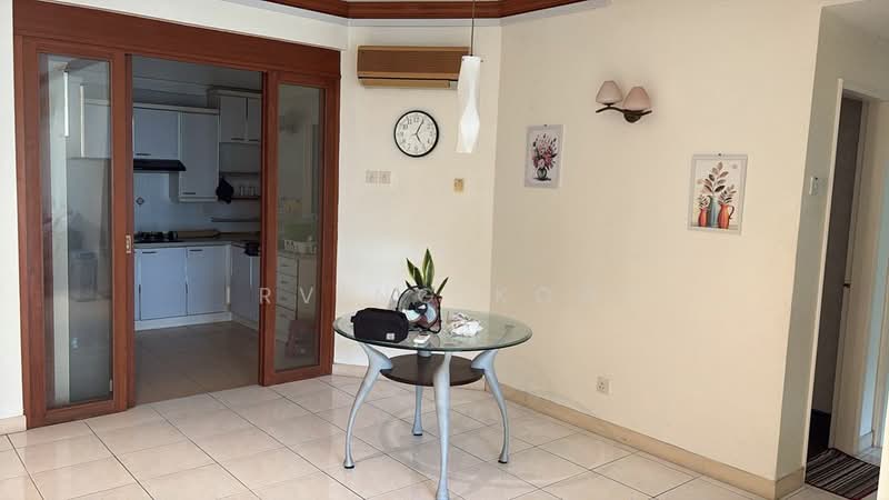 Kondominium untuk Disewa di Gold Coast Resort Condominium - Irving Koay - Kitchen - PropertyGuru.com.my