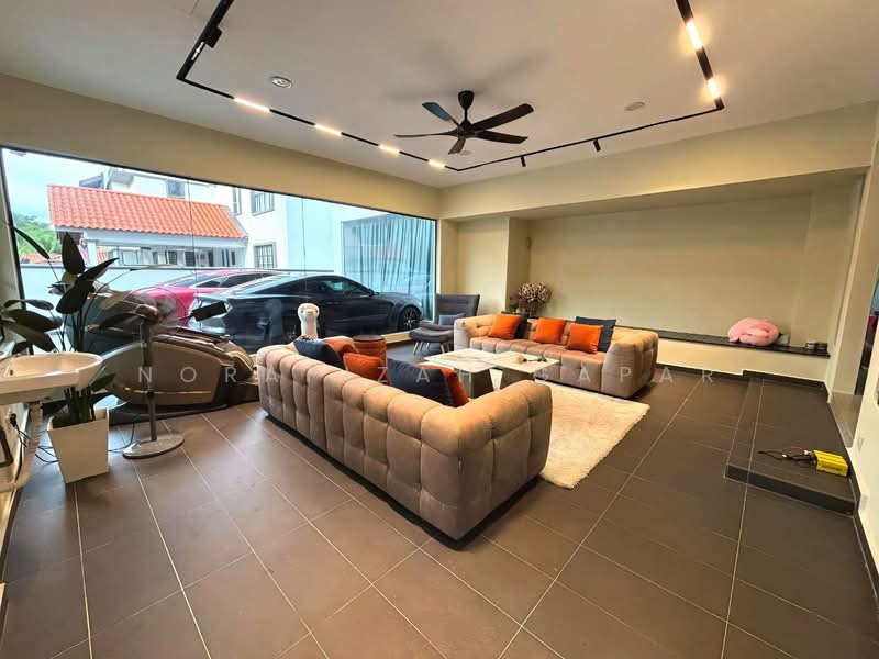 Rumah Banglo untuk Dijual di Country Heights (Kajang) - NoraFizah Gapar - Living Room - PropertyGuru.com.my