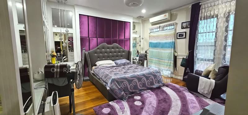 Rumah Banglo untuk Dijual di Country Heights (Kajang) - NoraFizah Gapar - Bedroom - PropertyGuru.com.my