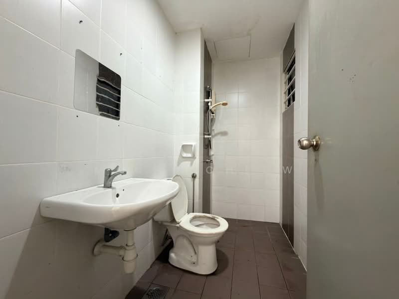 Condominium for Sale at T-Parkland - Mandy Cheow - Bathroom - PropertyGuru.com.my